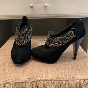 Steve Madden Luxe Black Velvet Heels